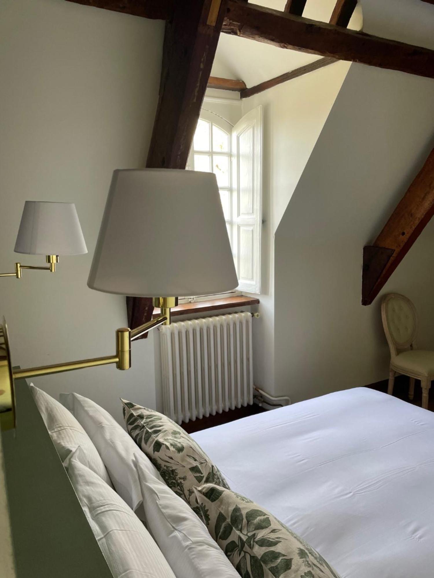 La Meffrais 1741 Manoir D'Hotes Aux Portes De Dinan Quarto foto